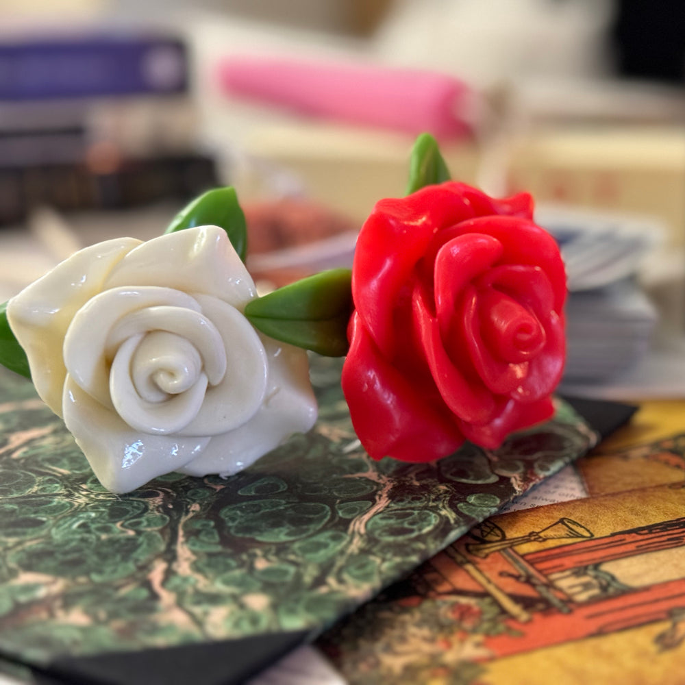 PAPABUBBLE Rose Lollipop Workshop | Reading Over Red Tarot Reading